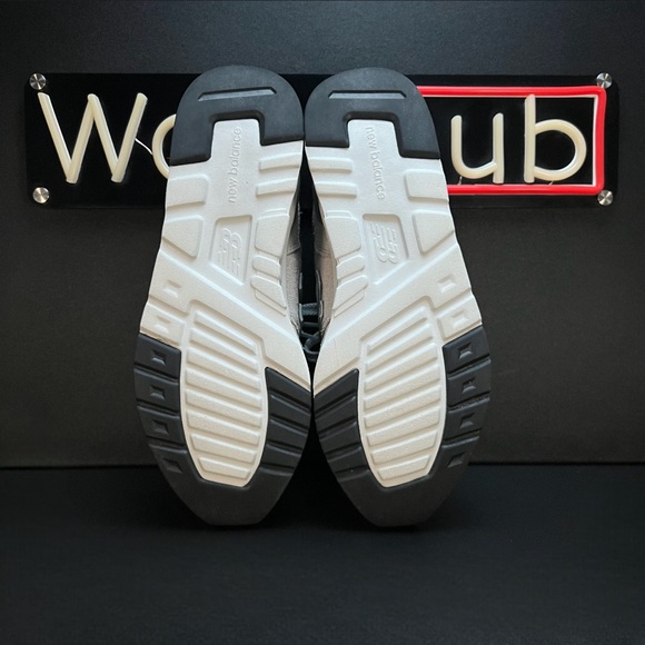 New Balance 997H Running Shoes • CM997HCA • Grey / Silver • Women’s Size 8.5 - Picture 9 of 10